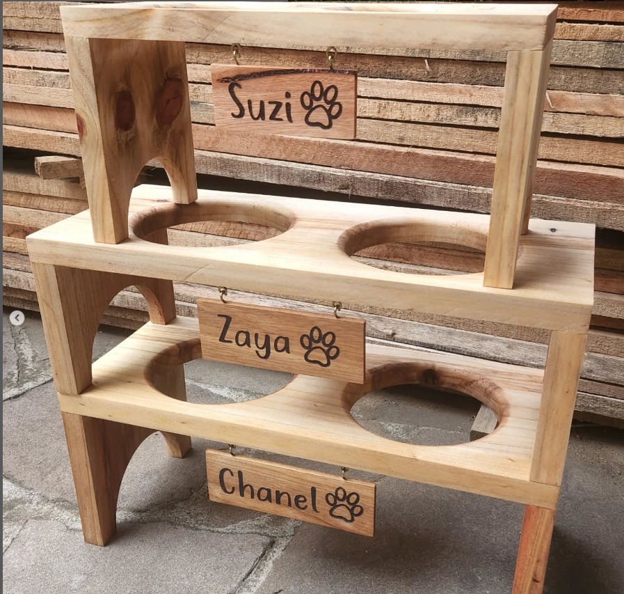 Comedouro Quadruplo Personalizado